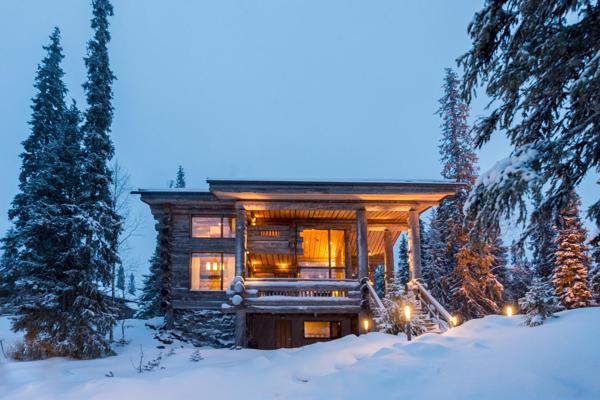 Loghouse Vuosselinhovi (winter)