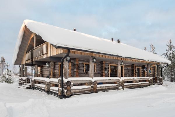 Loghouse Aurora (winter)